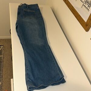 Loft Kick Cropped Jeans Size 14/32
